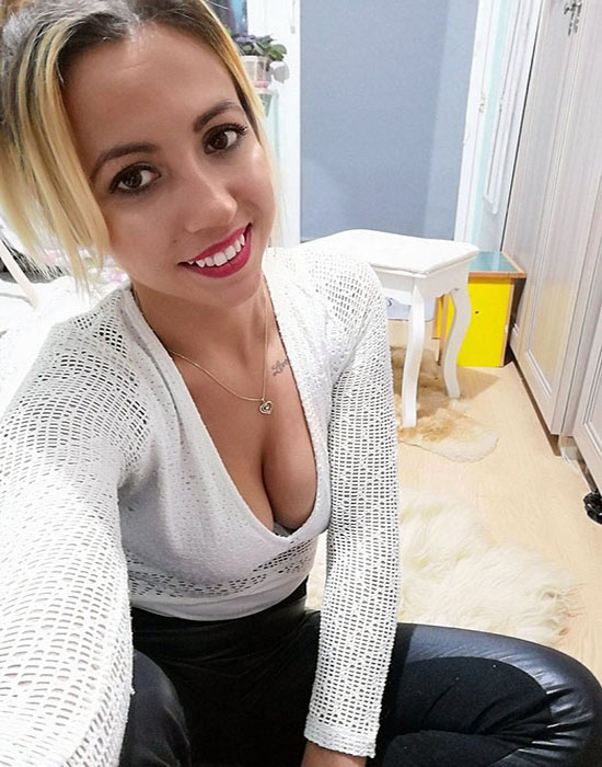 Laurie (26 ans, Saint-Brieuc)